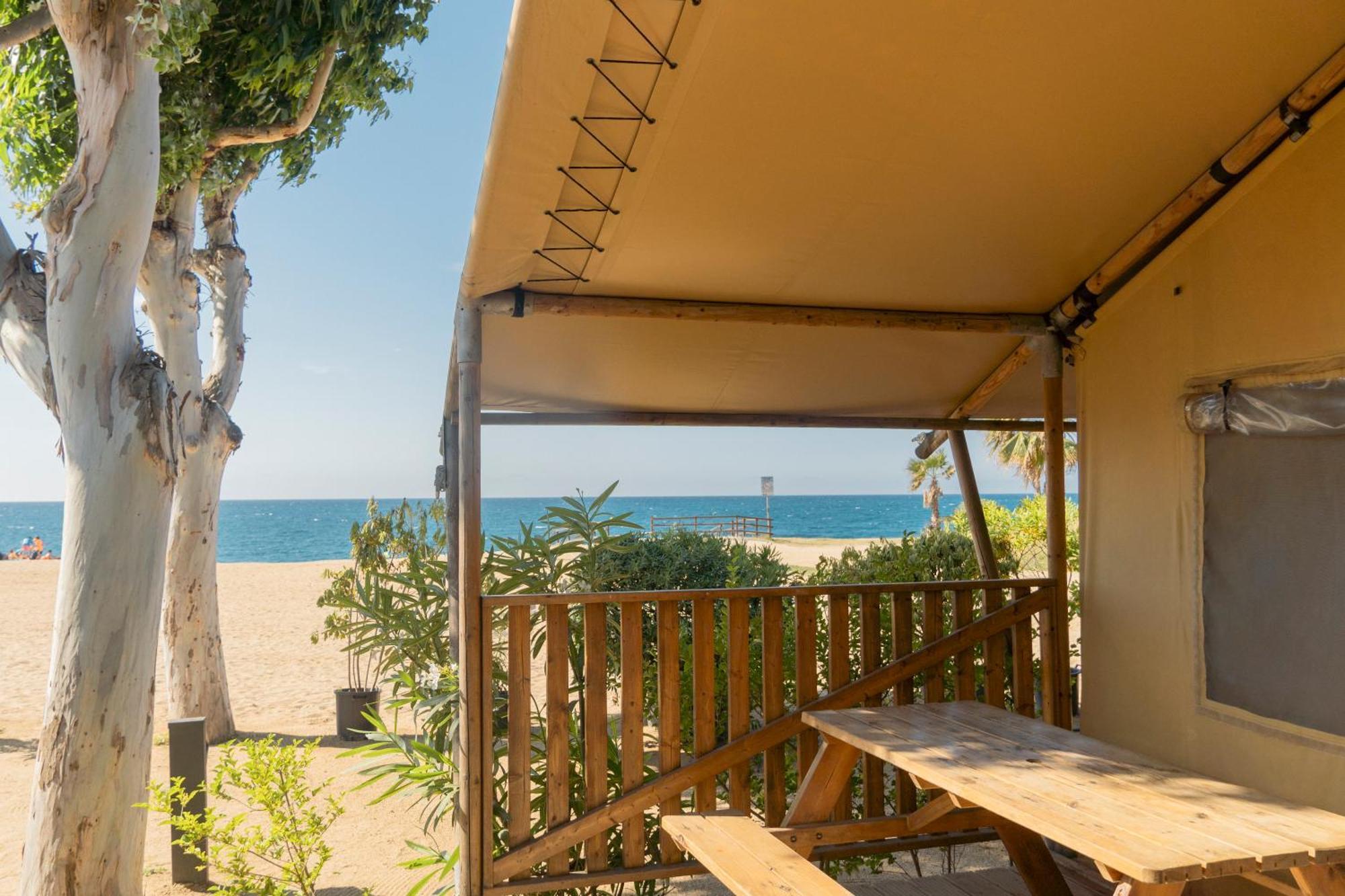 Camping Senia Caballo De Mar Пинеда-де-Мар Экстерьер фото